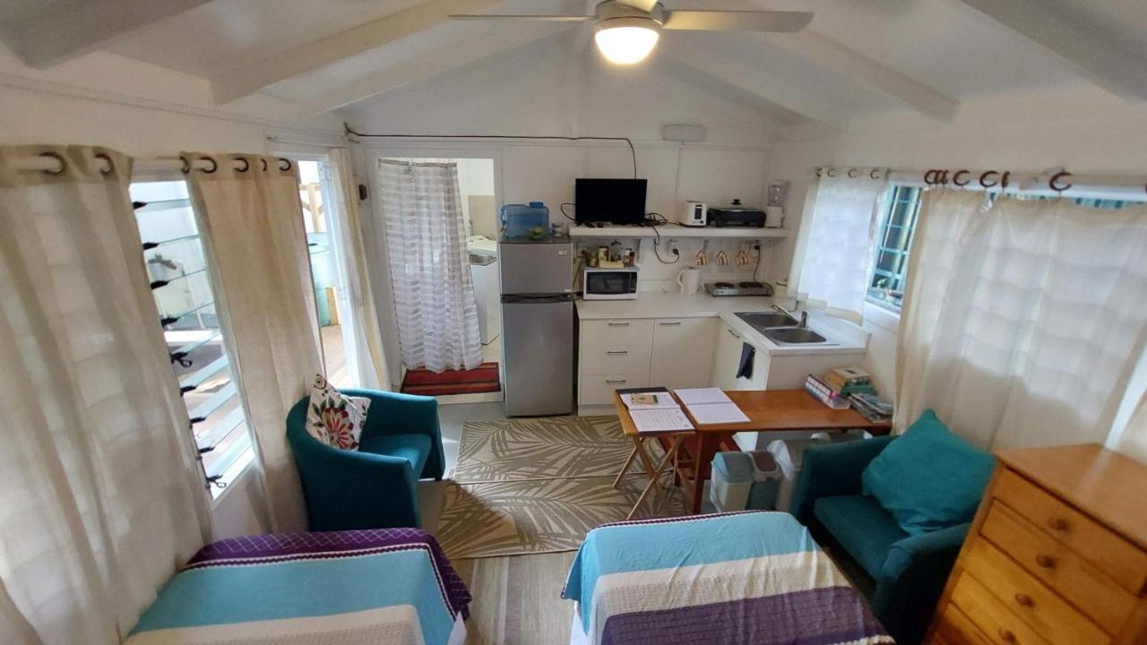 Are Tamareni 2Br Beach Cottage Or River Studio Аваруа Екстер'єр фото